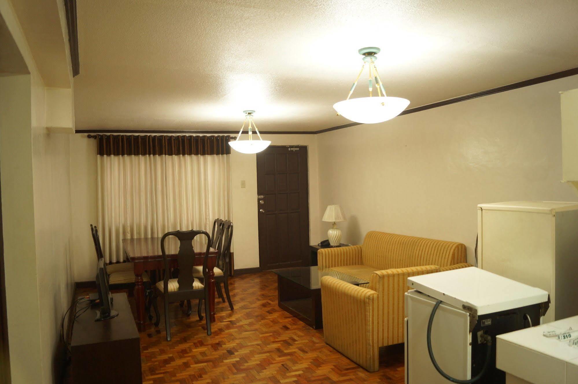 El Rico Suite Makati By Reddoorz San Pedro Makati Exterior foto