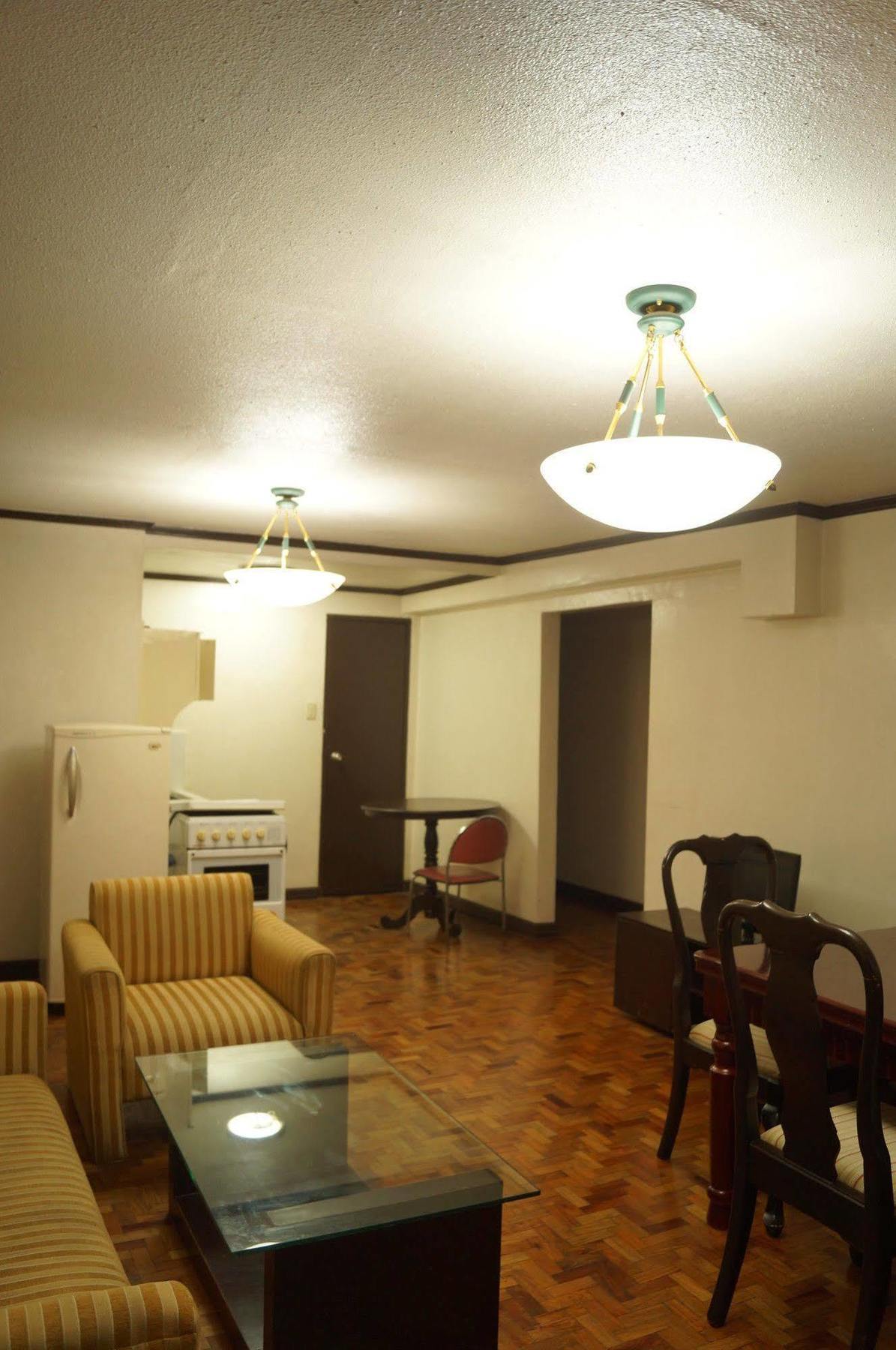 El Rico Suite Makati By Reddoorz San Pedro Makati Exterior foto